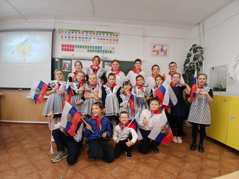 Церемония вступления второклассников в движение ОРЛЯТА РОССИИ.